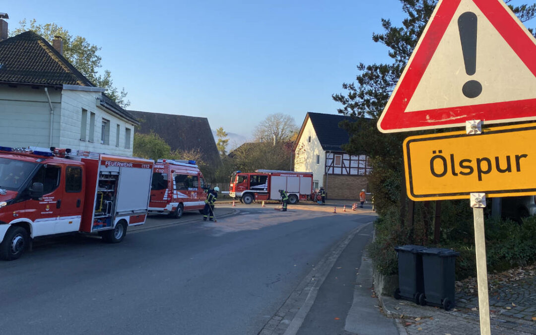 Ölspur in Holzen