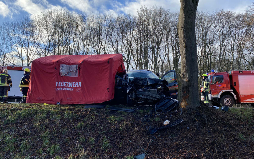Tödlicher Verkehrsunfall auf der B64 vor Wickensen