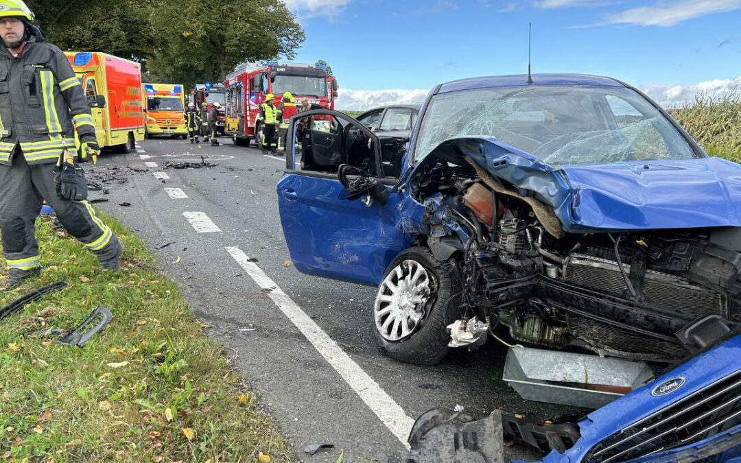 Schwerer Verkehrsunfall auf der B64 in Vorwohle