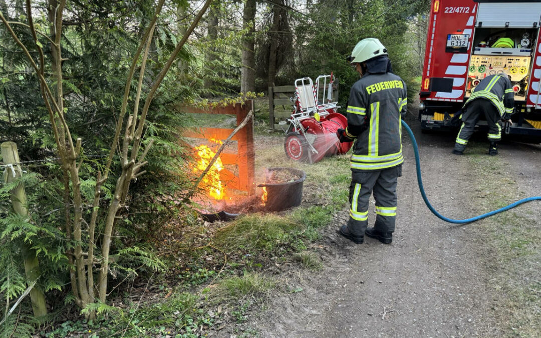 Unklare Feuermeldung in der Nähe das Stauweihers