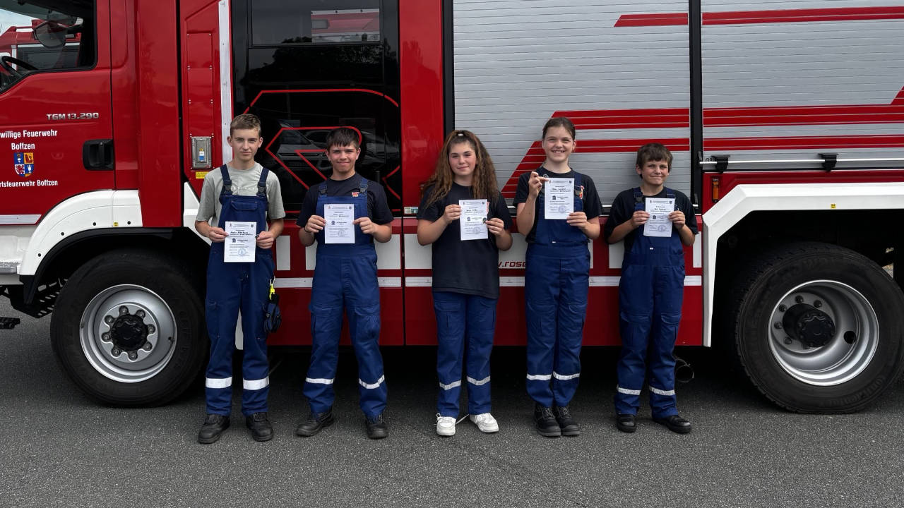 Erfolgreiche Abnahme der Jugendflamme 1 & 2 in Boffzen