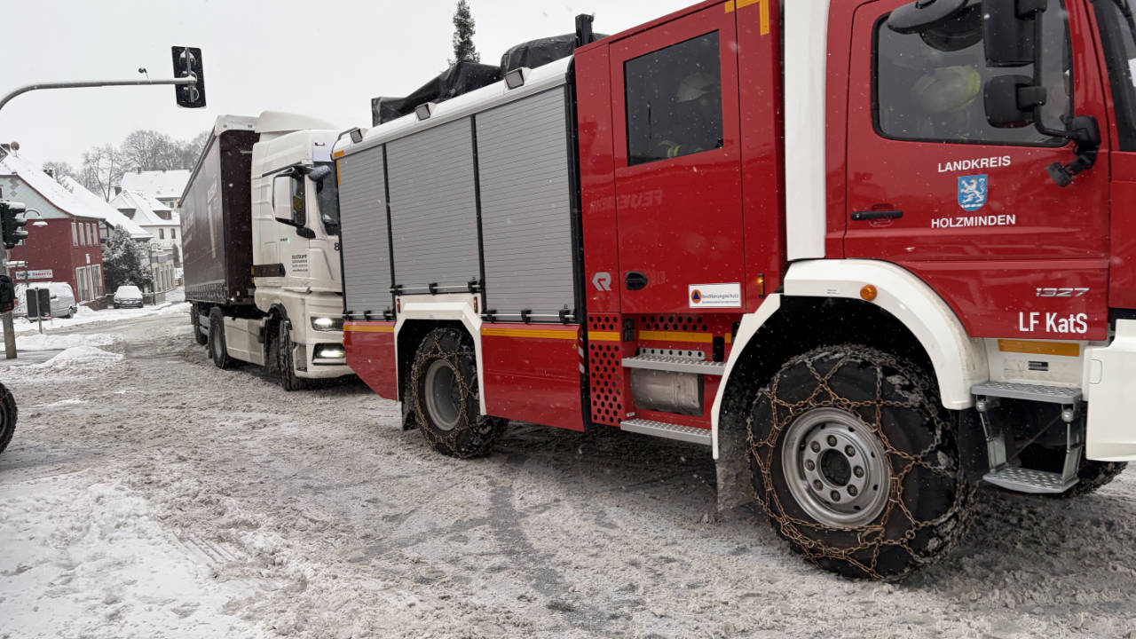 Erneuter Verkehrsinfarkt nach Starkschneefall